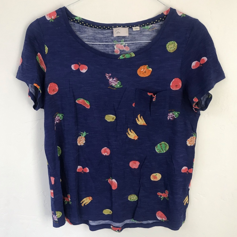 Colorful fruits tee!